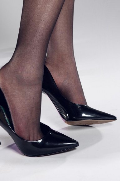 郑州多校观《中国机长》强“教育初心”-yabo com(图1) 亚博官网